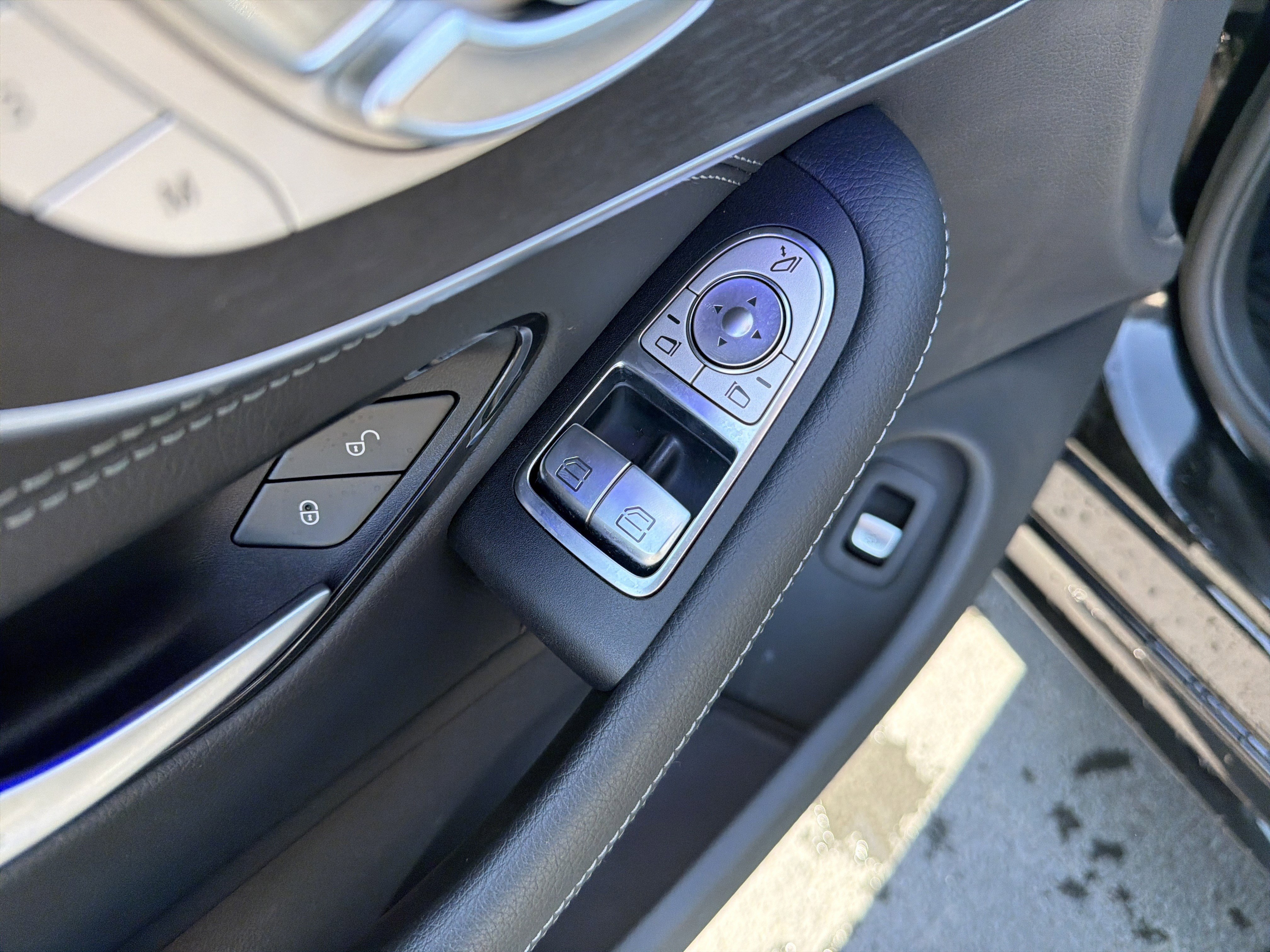 Used 2023 Mercedes-Benz C 300 4MATIC Coupe image 15
