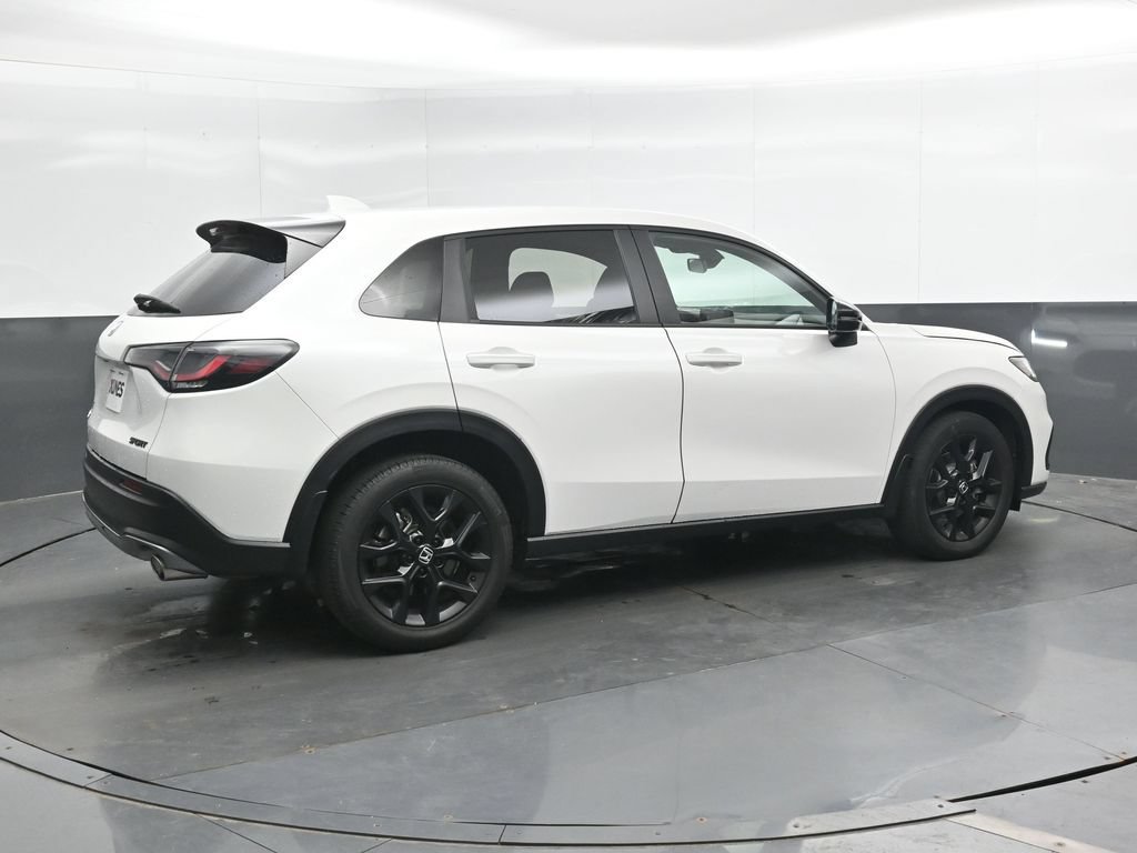 Used 2024 Honda HR-V Sport image 2