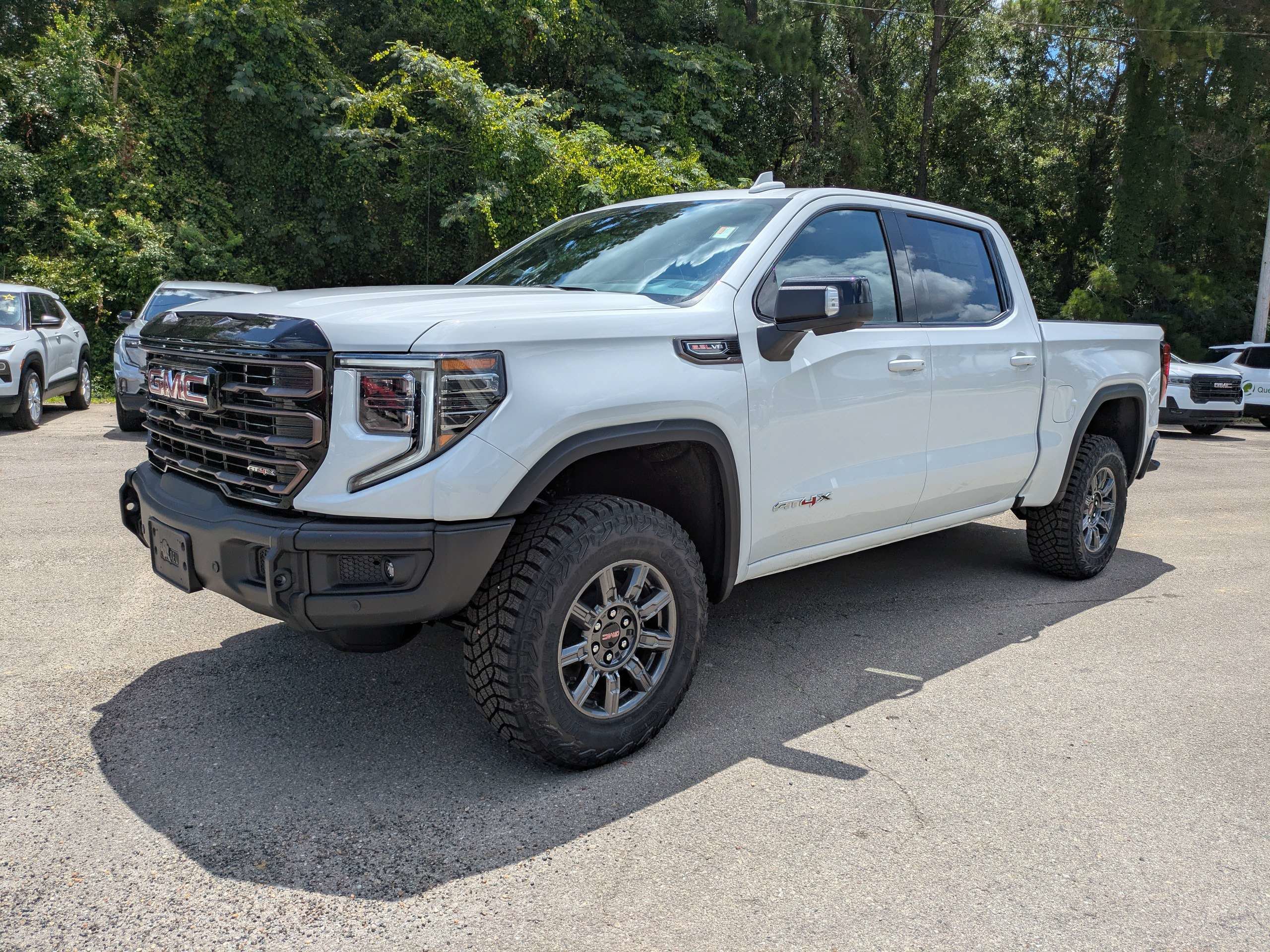 New 2026 GMC Sierra 1500 AT4X AWD/4WD image 8