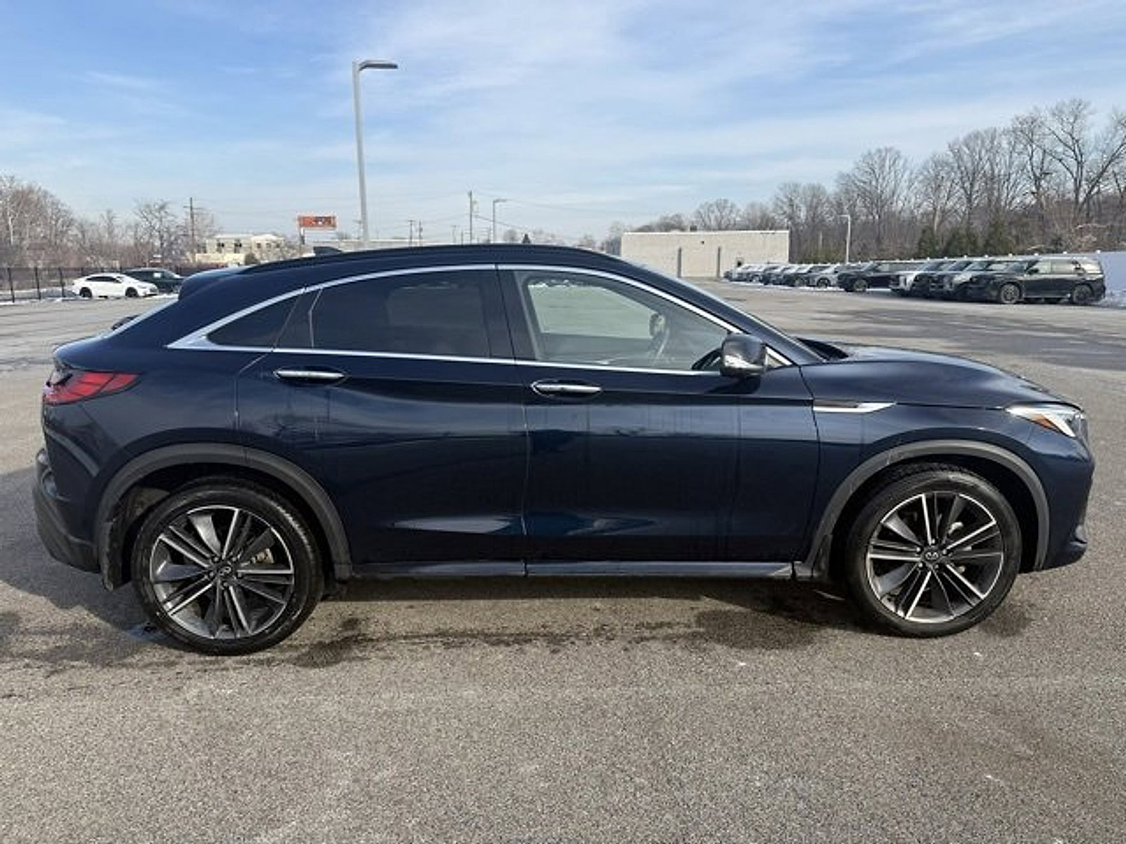 Certified 2023 INFINITI QX55 Essential image 8