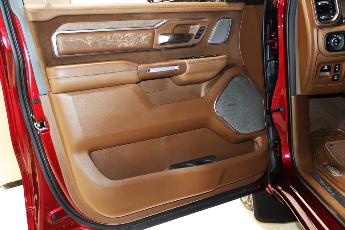 Used 2024 RAM 1500 Limited AWD/4WD image 43