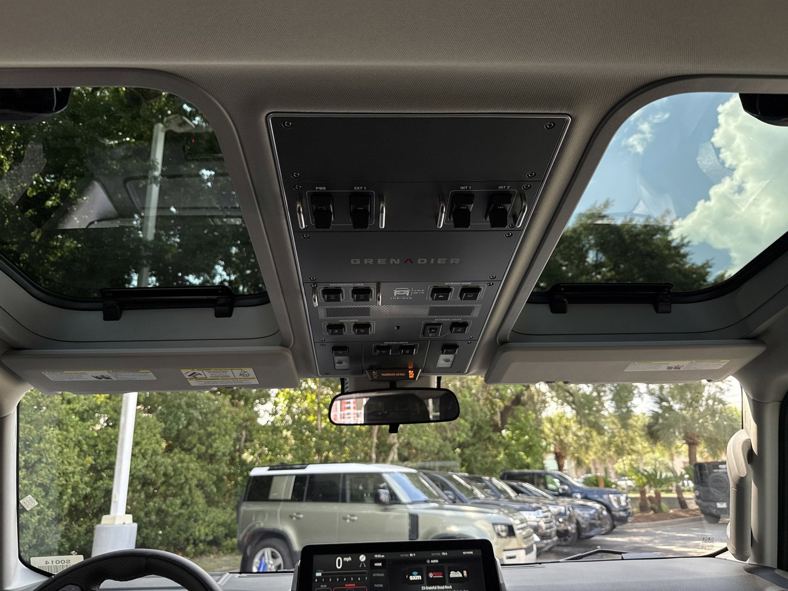 Used 2025 INEOS Grenadier Fieldmaster Edition image 27