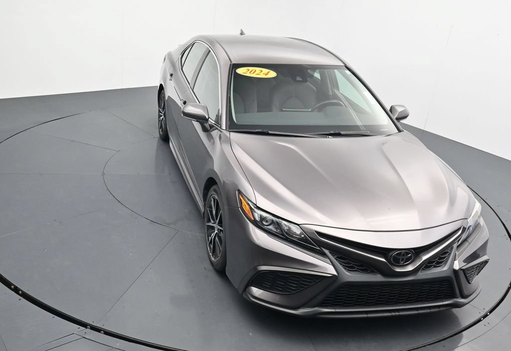 Used 2024 Toyota Camry SE FWD image 25
