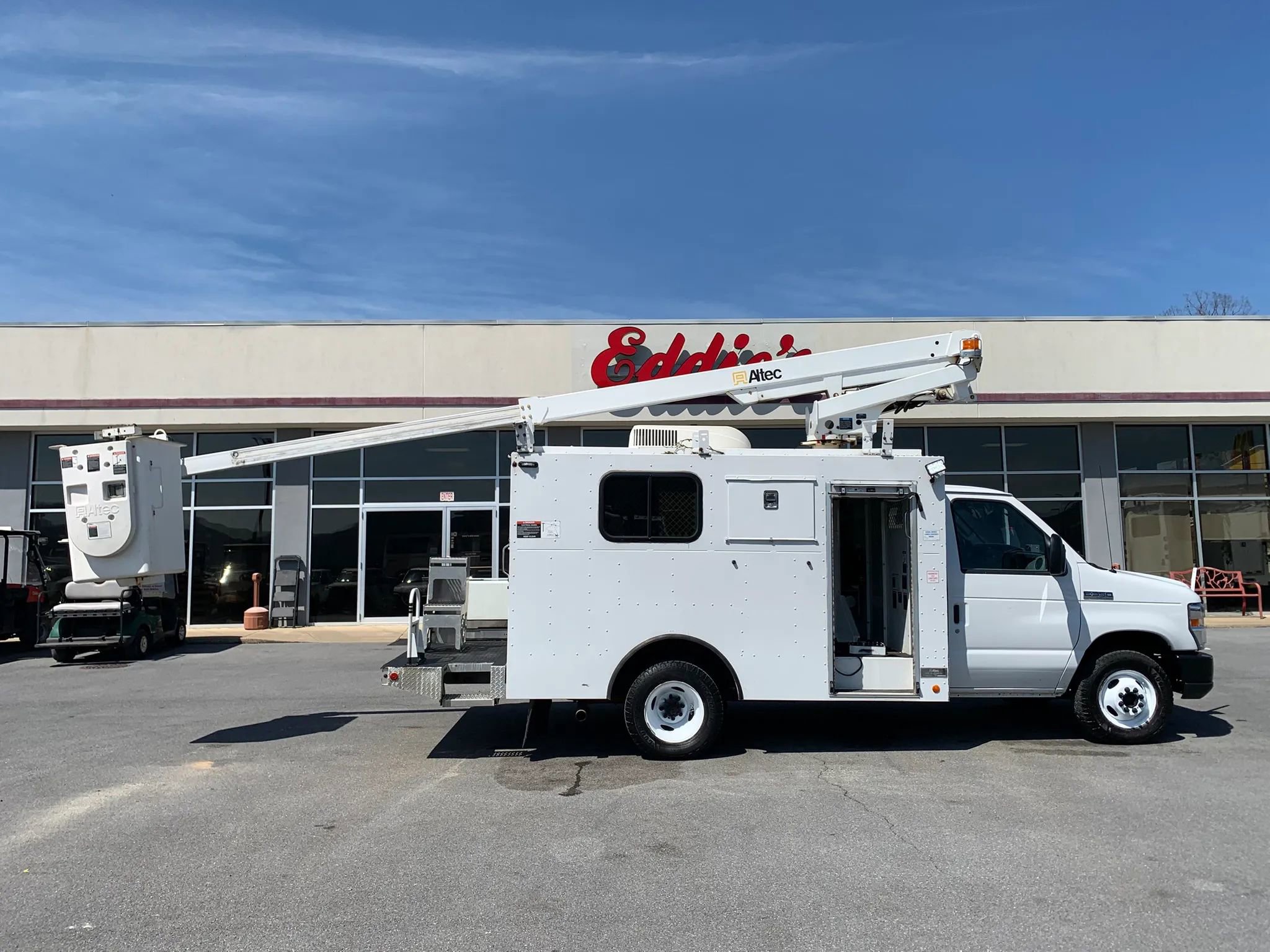 Used 2019 Ford E-350 and Econoline 350 Super Duty RWD image 48