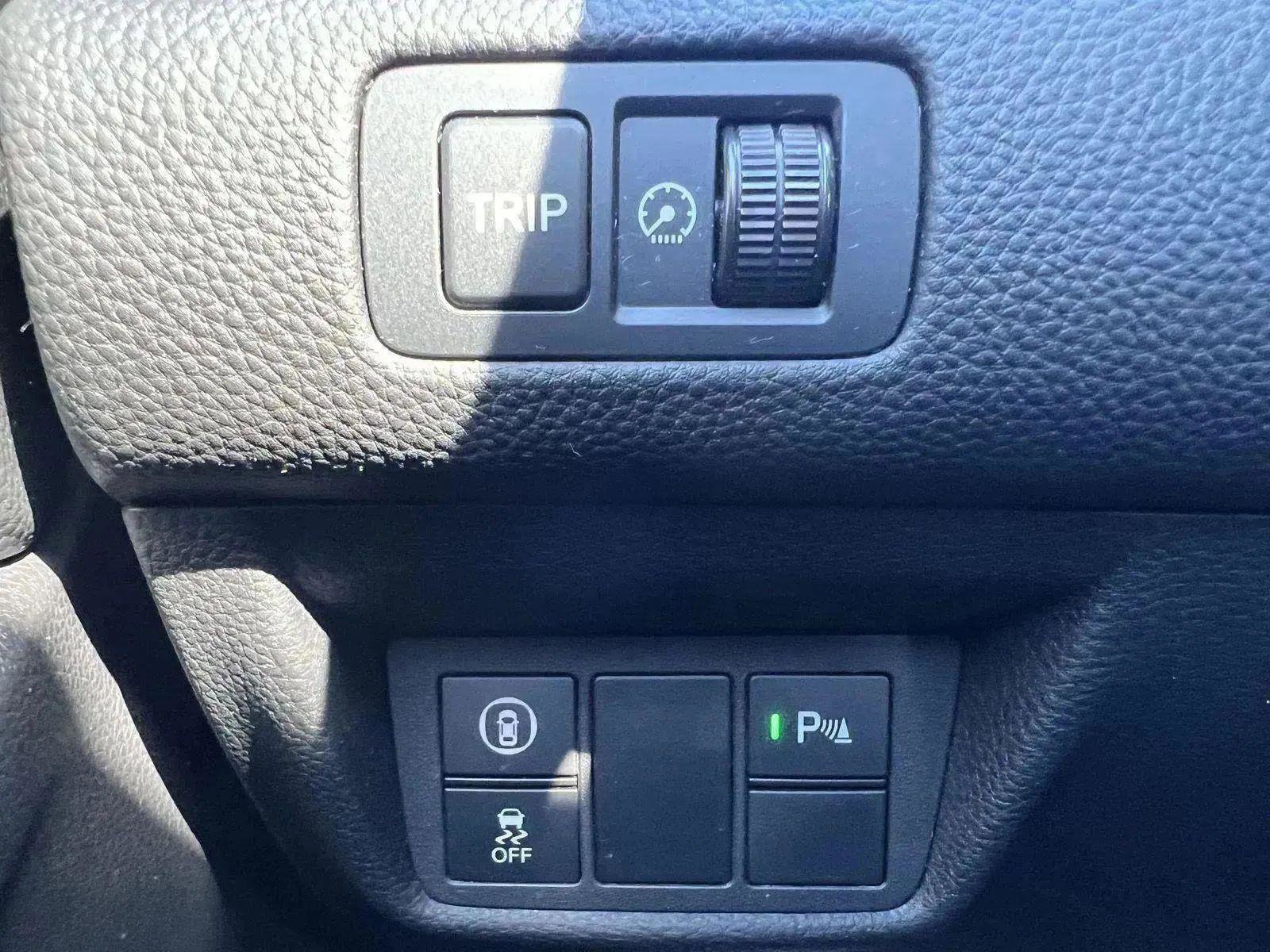 Used 2019 Honda Accord EX image 16