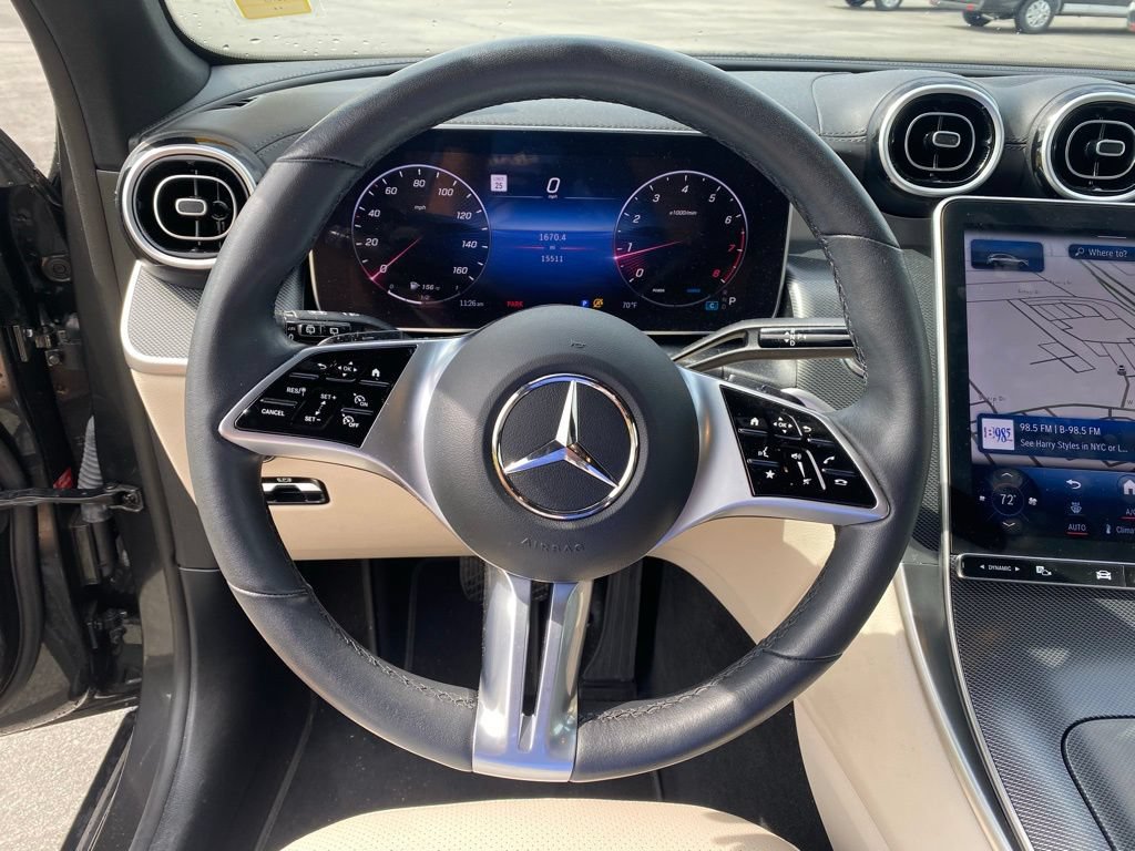 Used 2024 Mercedes-Benz GLC 300 image 2
