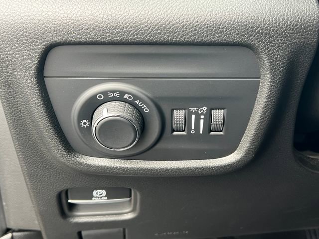 Certified 2023 Jeep Grand Cherokee L Laredo AWD/4WD image 19