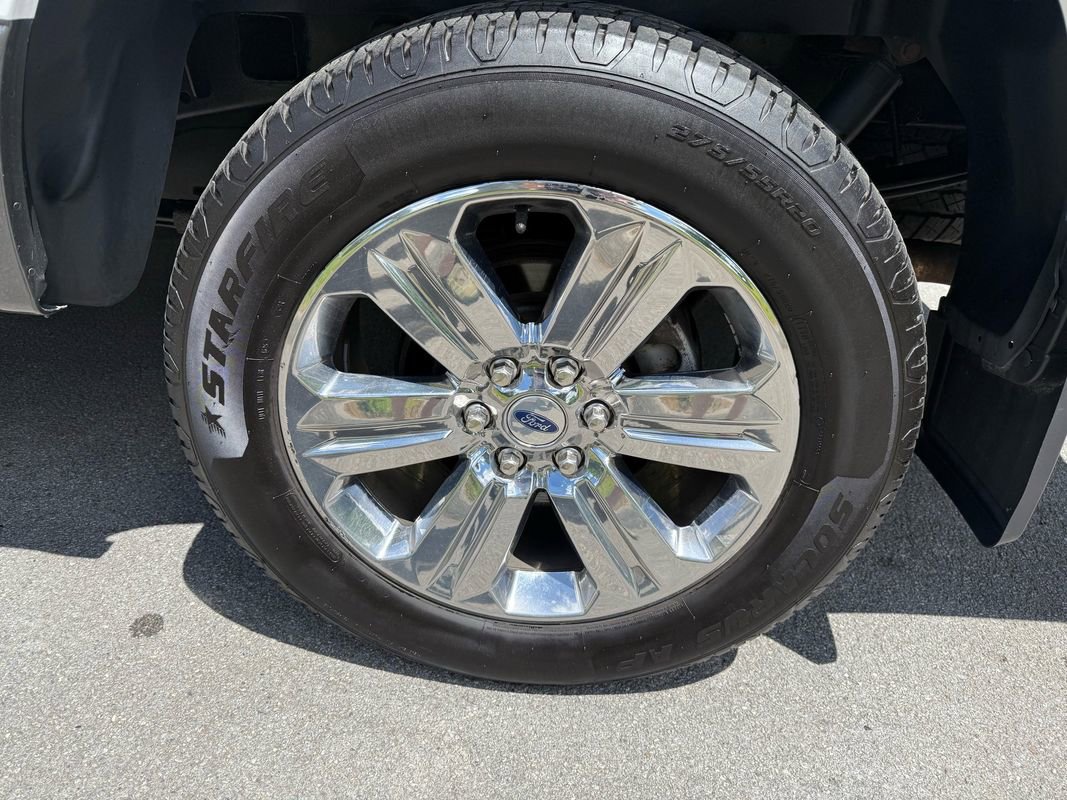 Used 2019 Ford F150 XLT w/ Equipment Group 302A Luxury AWD/4WD image 12