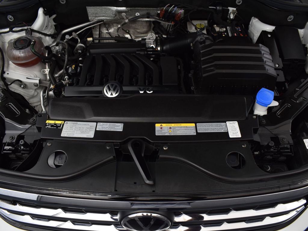 Used 2021 Volkswagen Atlas SEL Premium image 32