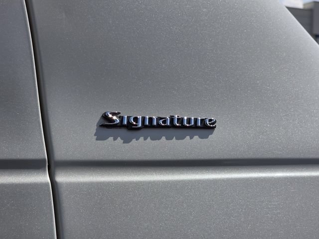 Used 2006 Lincoln Town Car Signature RWD image 29