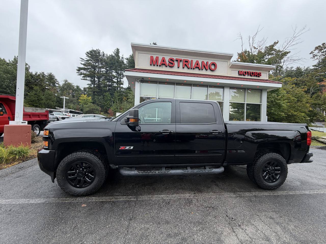 Used 2017 Chevrolet Silverado 2500 LTZ w/ Midnight Edition AWD/4WD image 9