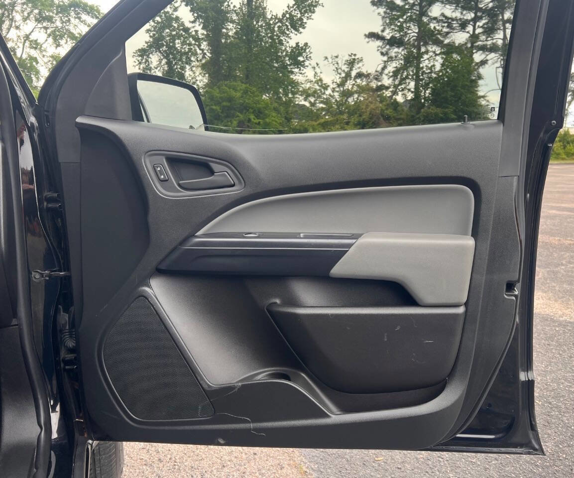 Used 2022 Chevrolet Colorado W/T w/ WT Convenience Package RWD image 16