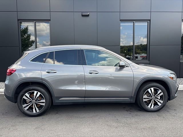 Used 2025 Mercedes-Benz GLA 250 4MATIC image 6
