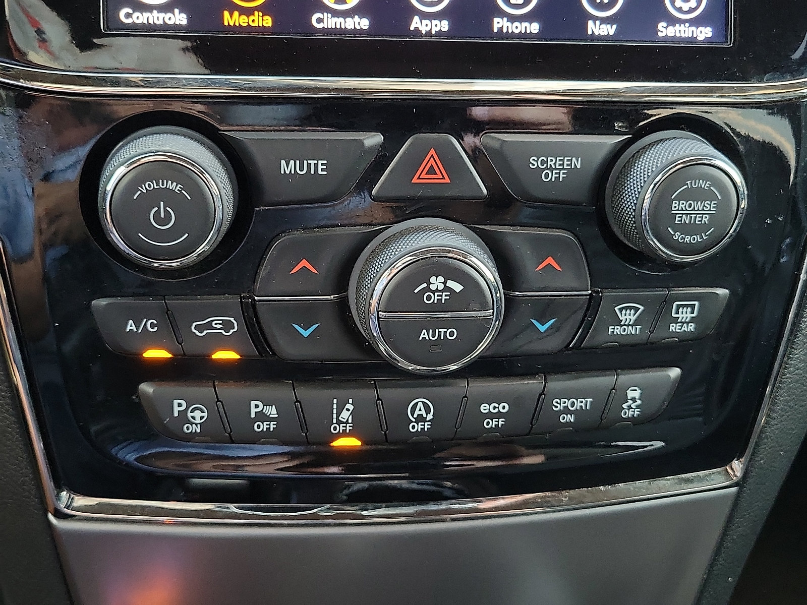 Used 2020 Jeep Grand Cherokee Limited X AWD/4WD image 16
