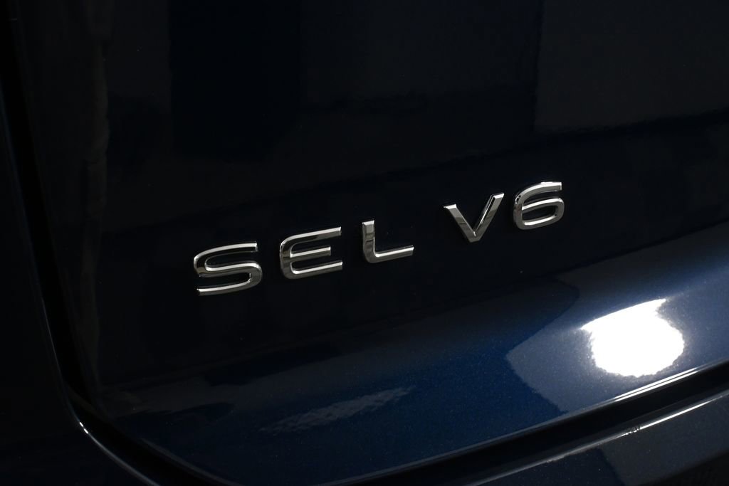 Used 2022 Volkswagen Atlas Cross Sport SEL Premium R-Line image 27