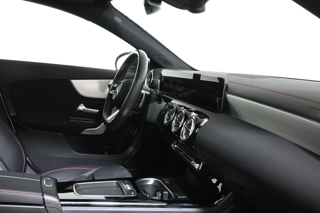 Certified 2024 Mercedes-Benz CLA 250 4MATIC image 29