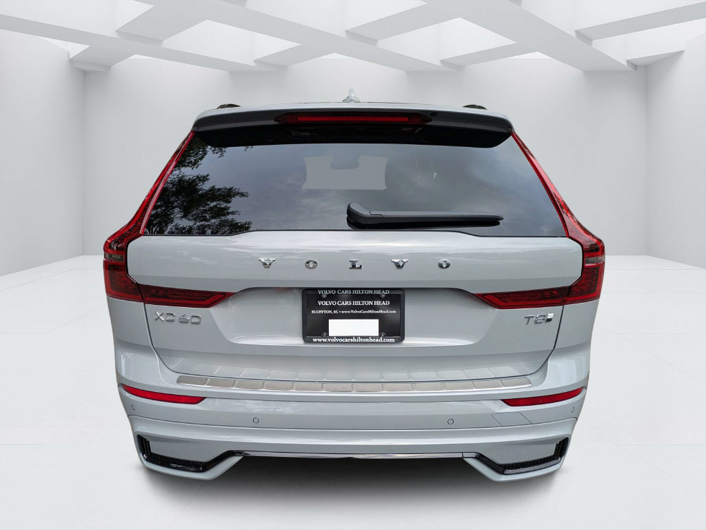 New 2026 Volvo XC60 T8 Plus w/ Protection Package Premier AWD/4WD image 4