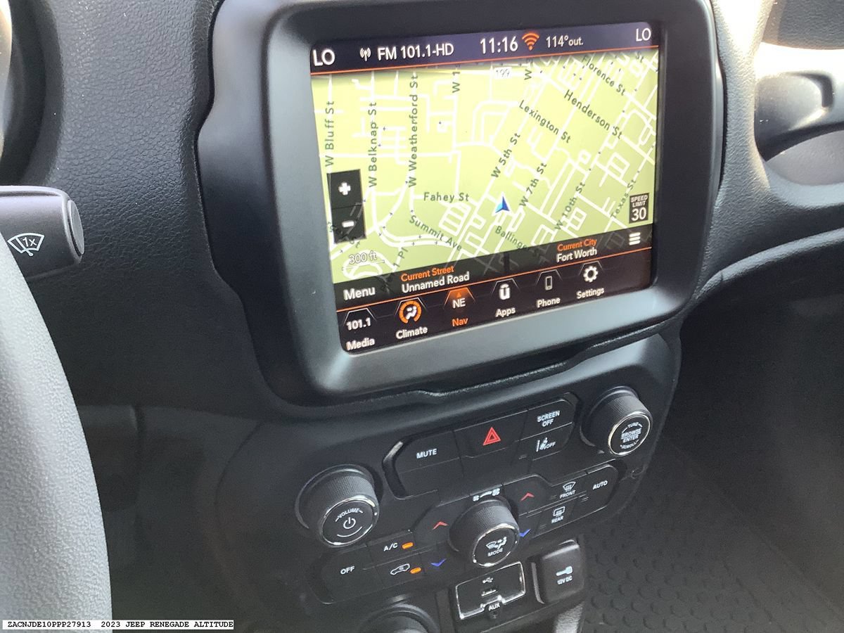 Used 2023 Jeep Renegade Altitude AWD/4WD image 16
