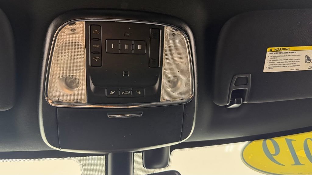 Used 2019 Jeep Grand Cherokee Altitude AWD/4WD image 28