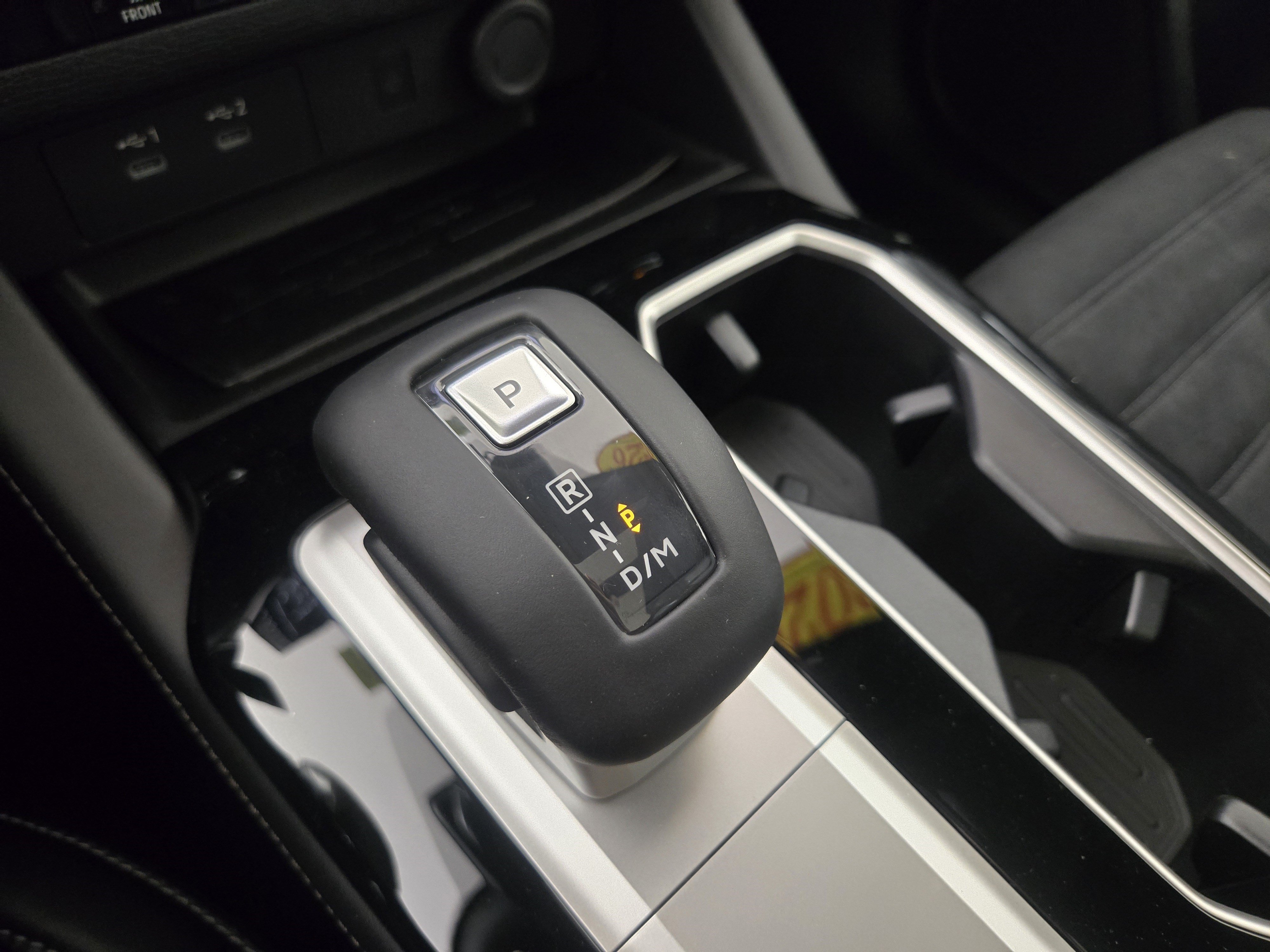 New 2026 Mitsubishi Outlander AWD image 24