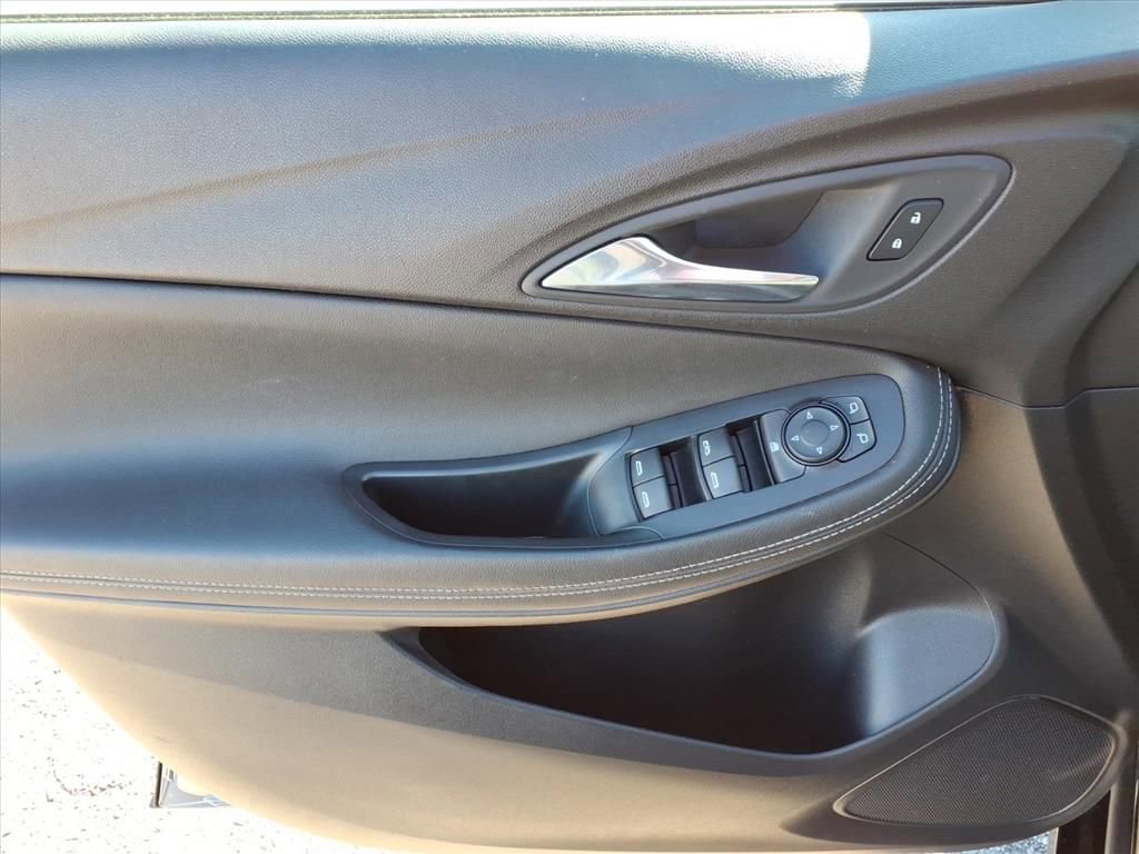 Used 2024 Buick Encore GX Sport Touring w/ Comfort Package image 16