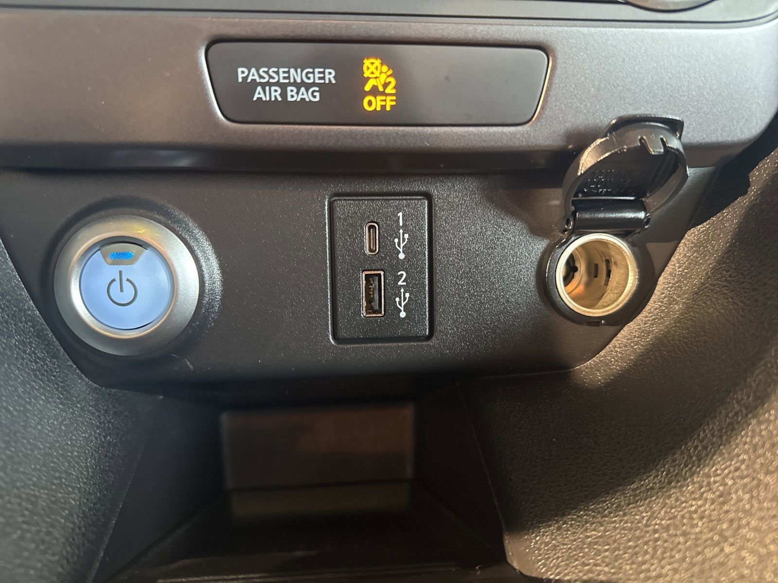 Used 2022 Nissan Leaf S image 24