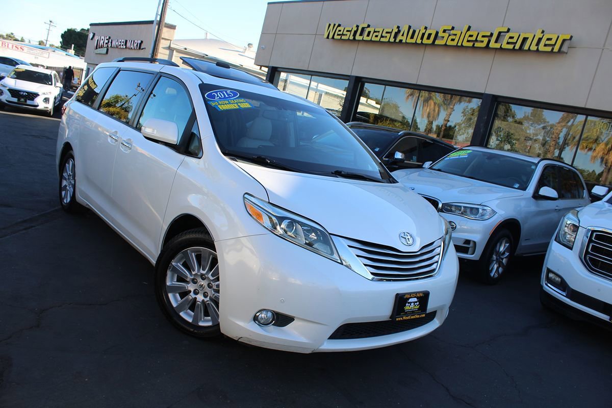 Used 2015 Toyota Sienna Limited Premium FWD image 46