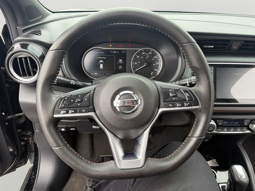 Used 2020 Nissan Kicks SR w/ SR Premium Package FWD image 18