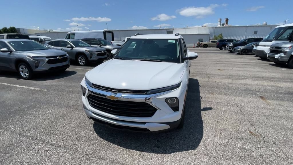 New 2026 Chevrolet TrailBlazer LT w/ Convenience Package FWD image 5