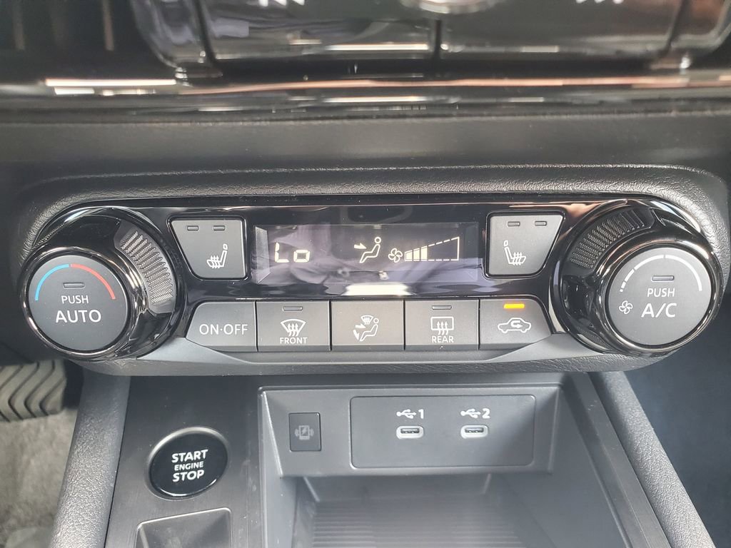 New 2025 Nissan Kicks SV w/ Charging Package image 25