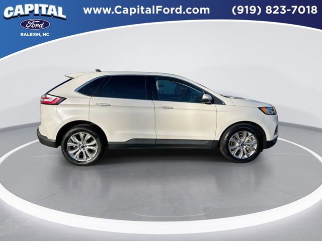 Certified 2022 Ford Edge Titanium image 9