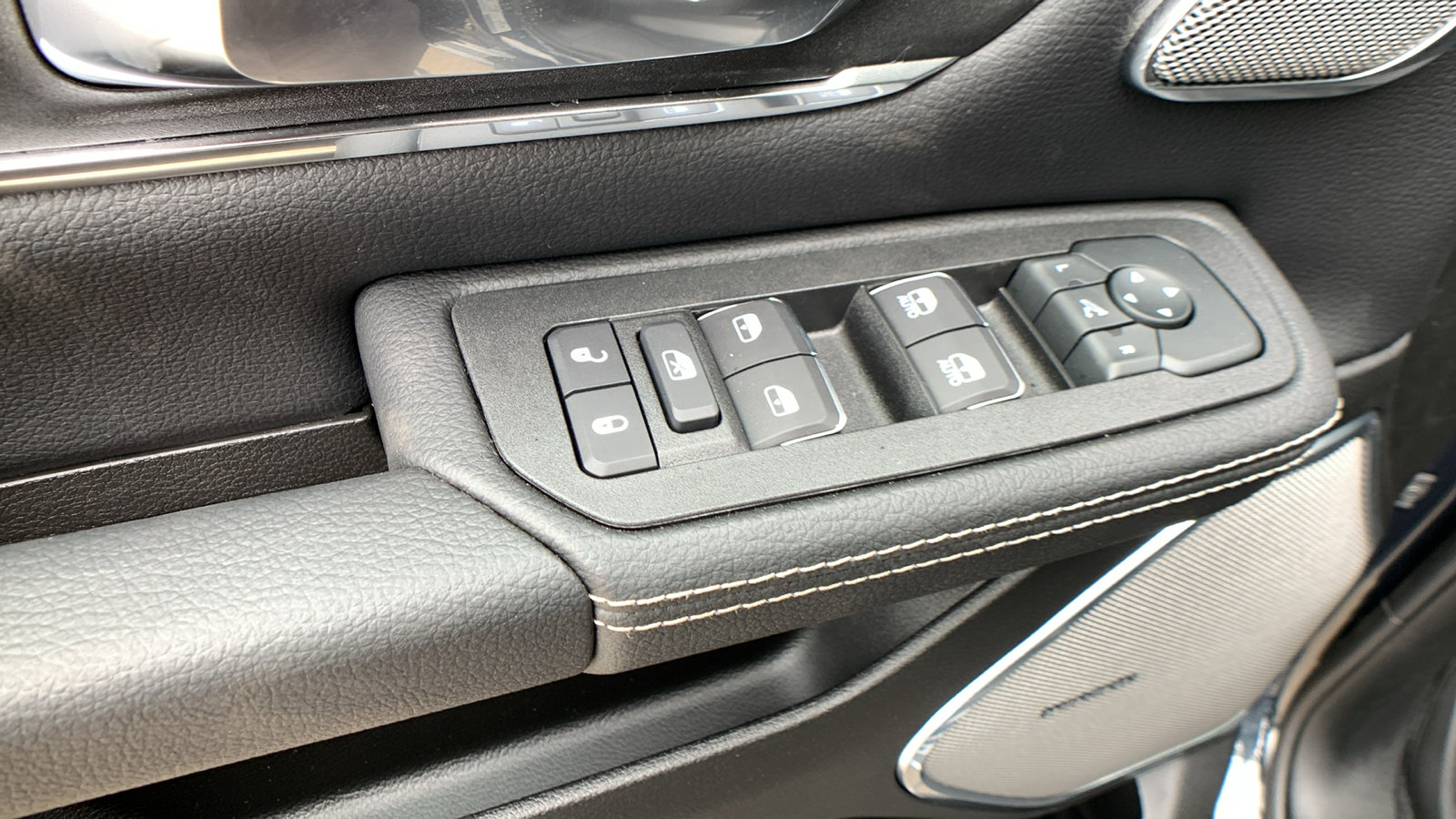 New 2026 RAM 1500 Laramie w/ Night Edition image 10