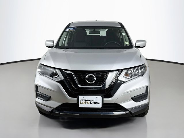 Used 2017 Nissan Rogue S AWD/4WD image 7