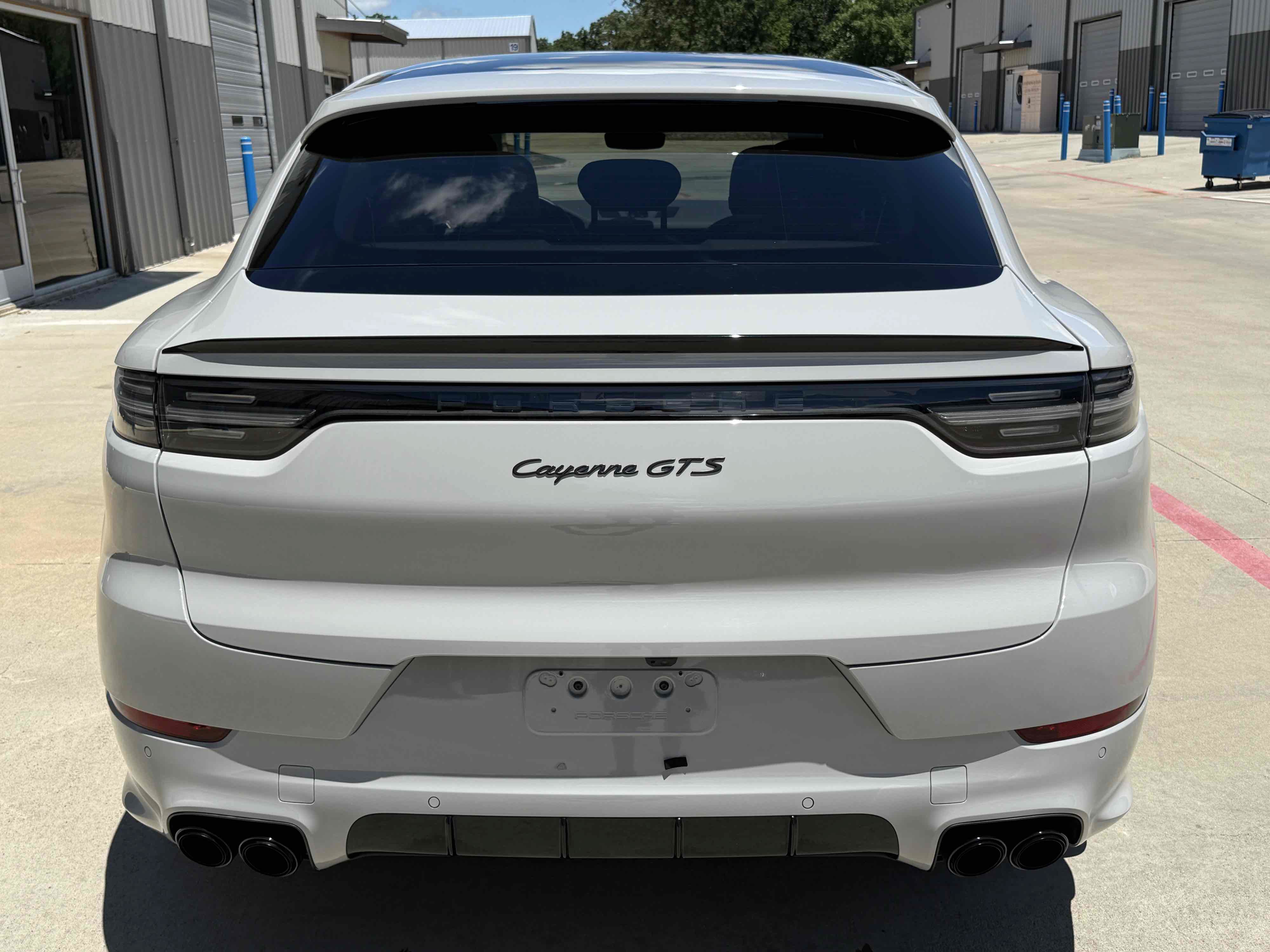 Used 2022 Porsche Cayenne GTS AWD/4WD image 3