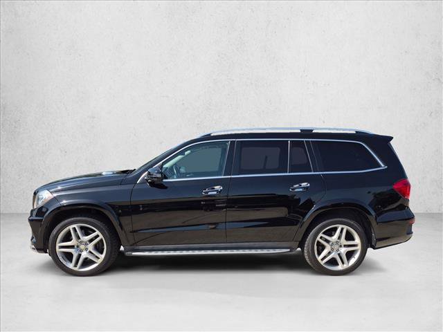 Used 2016 Mercedes-Benz GL 550 4MATIC image 3