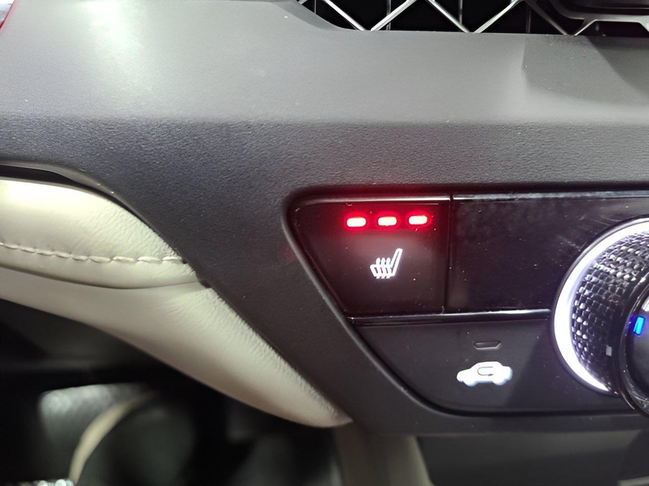 Used 2024 Honda Accord EX image 34