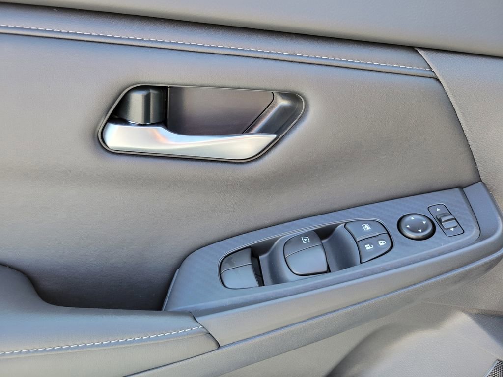 New 2025 Nissan Sentra SV w/ All-Weather Package image 14