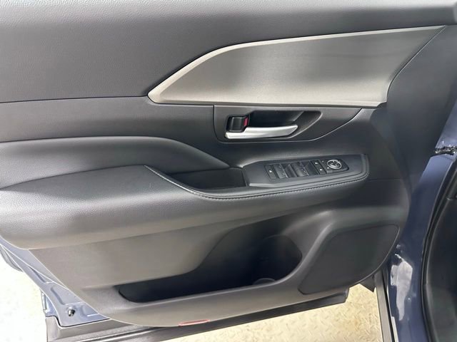 Used 2024 Toyota Grand Highlander XLE AWD/4WD image 21
