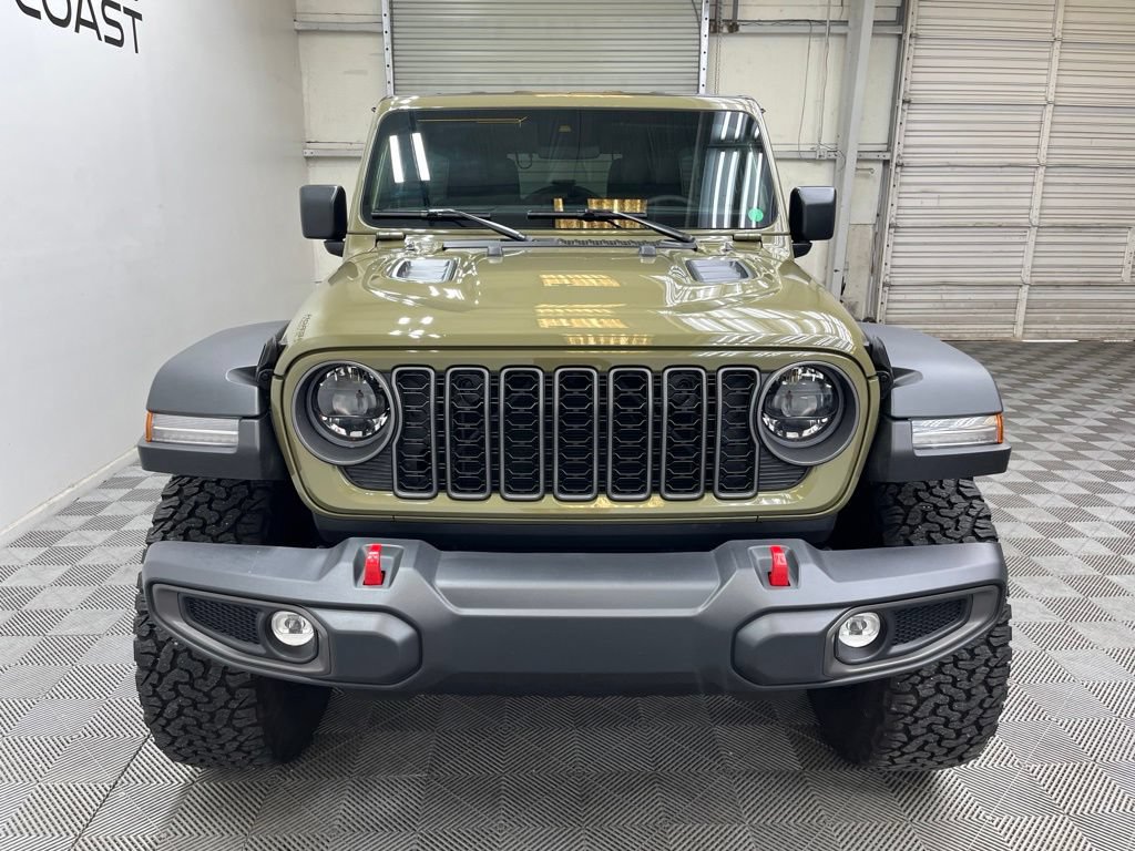 Used 2025 Jeep Wrangler Unlimited Rubicon w/ XTREMEE 35" Tire Package AWD/4WD image 9
