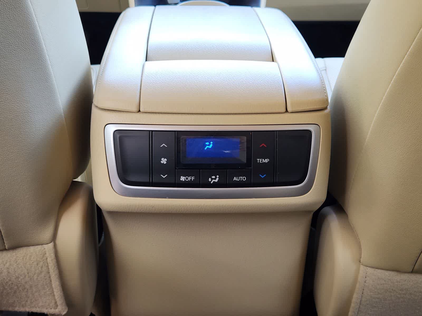 Used 2017 Toyota Highlander Limited FWD image 30