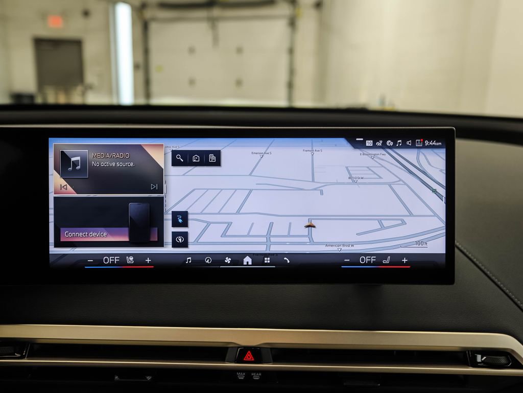 Used 2026 BMW iX xDrive60 w/ Premium Package image 15