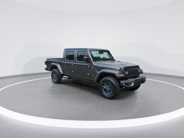 New 2026 Jeep Gladiator Sport AWD/4WD image 2