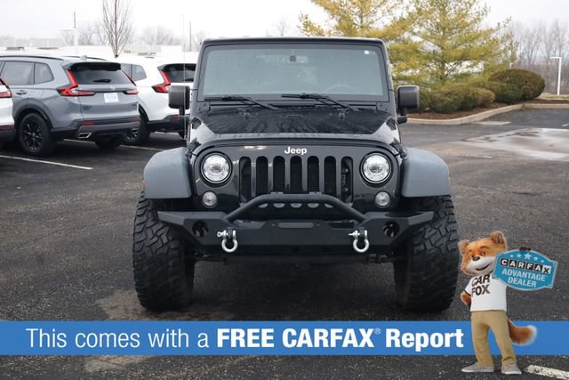 Used 2018 Jeep Wrangler Unlimited Rubicon w/ Connectivity Group AWD/4WD image 2