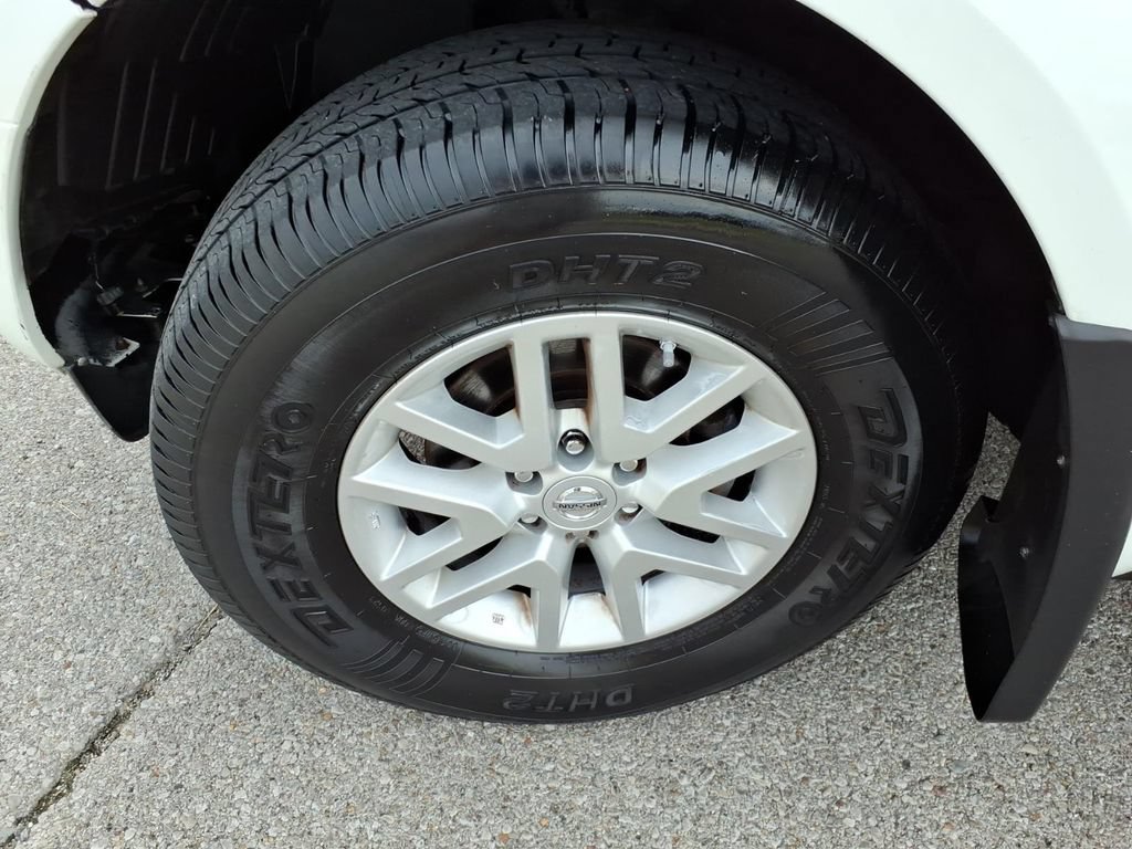 Used 2017 Nissan Frontier SV w/ SV Value Truck Package AWD/4WD image 22
