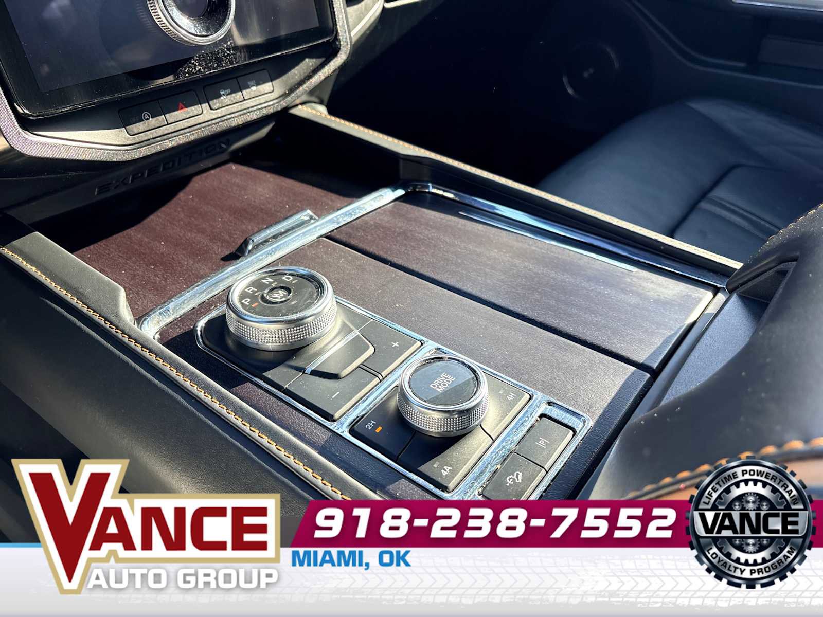 Used 2022 Ford Expedition Platinum AWD/4WD image 24