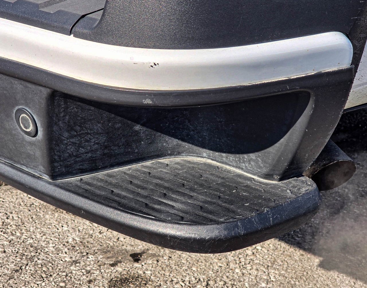 Certified 2022 Chevrolet Colorado LT w/ Fleet Safety Package image 11