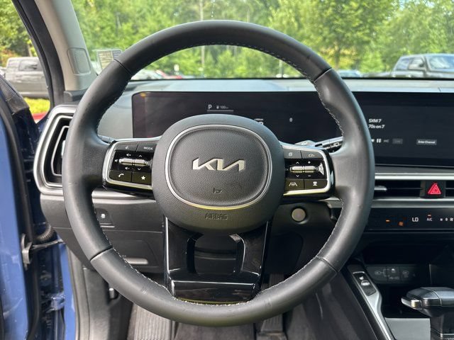 Used 2024 Kia Sorento S w/ Panoramic Sunroof Package FWD image 25