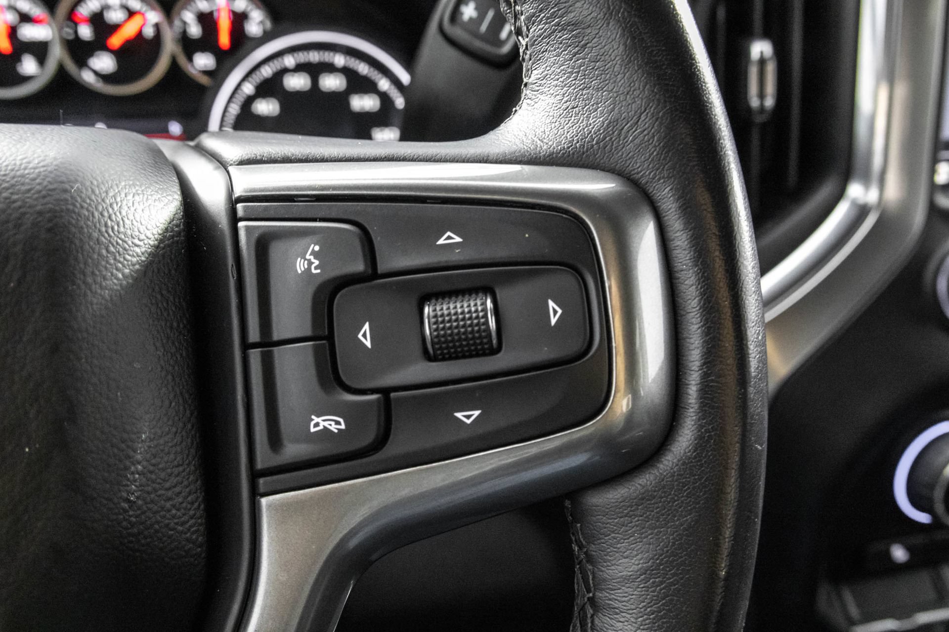 Used 2022 Chevrolet Silverado 1500 LT Trail Boss AWD/4WD image 26