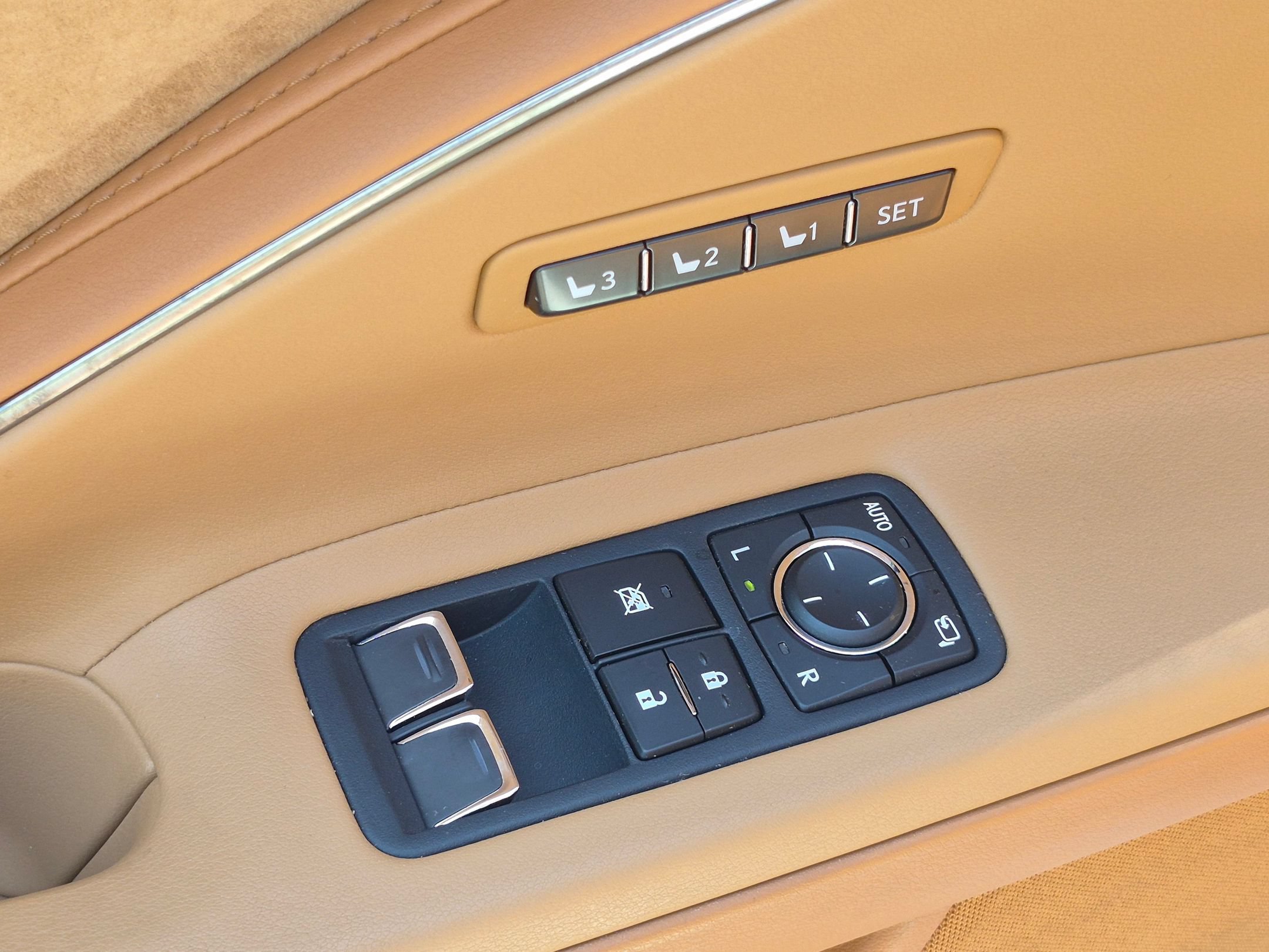 Used 2023 Lexus LC 500 Coupe w/ Dynamic Handling Package RWD image 22
