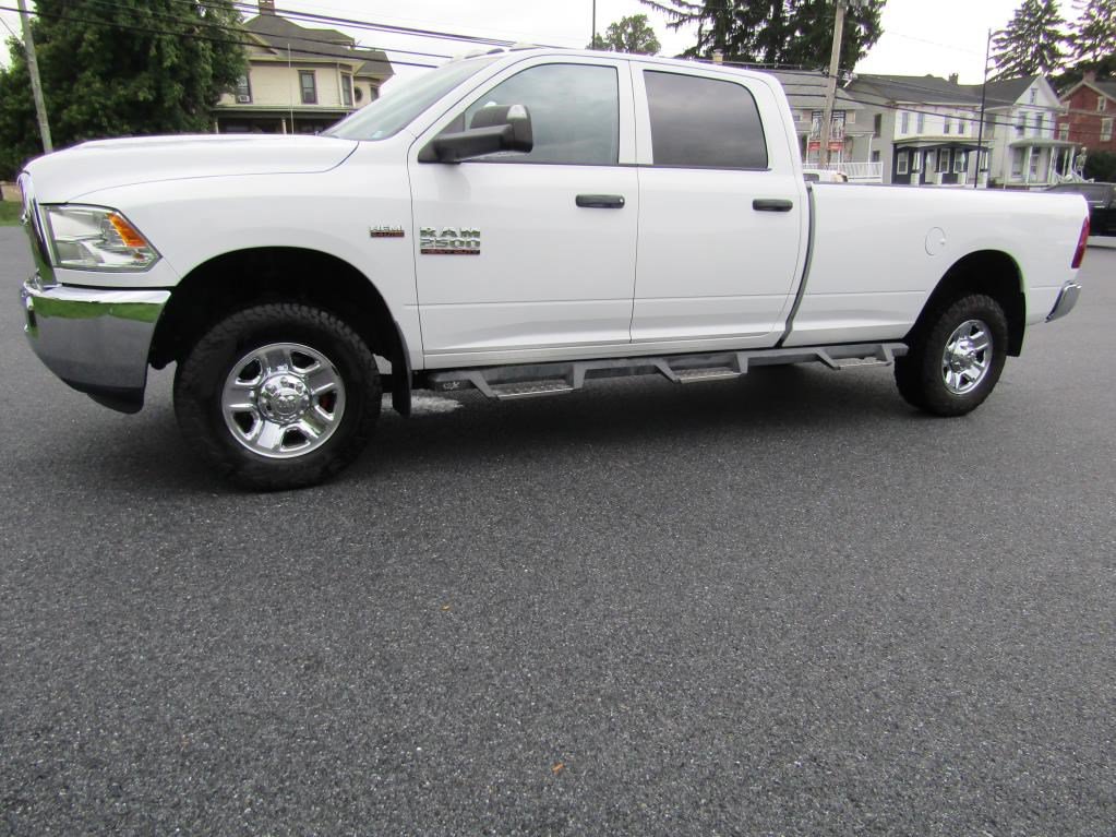 Used 2018 RAM 2500 ST AWD/4WD image 3